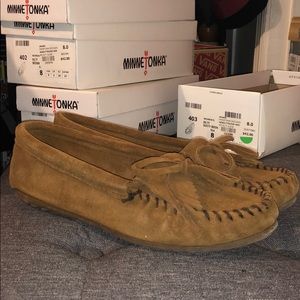 Minnetonka Dusty Brown Moccasin